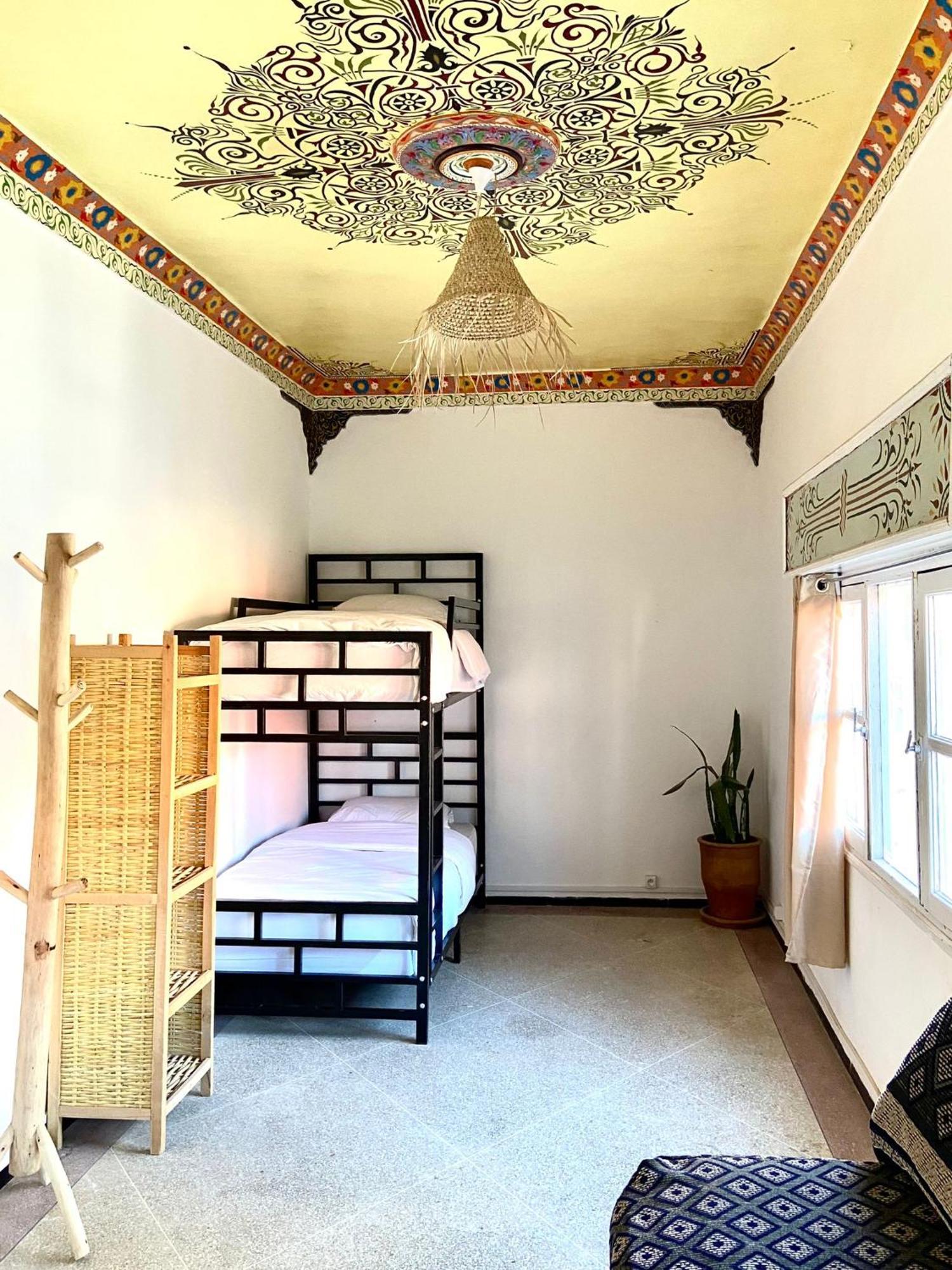 Kasbari House Vandrarhem Taghazout Exteriör bild