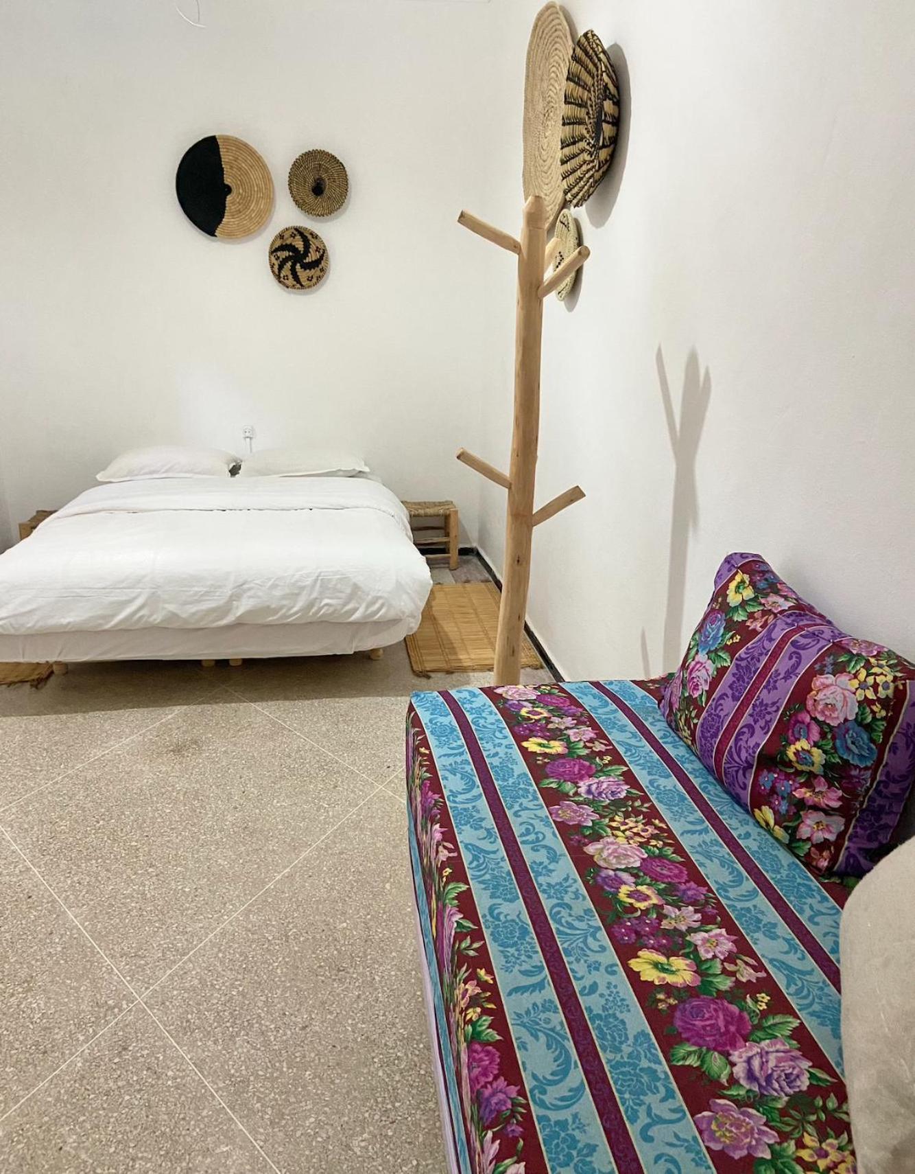 Kasbari House Vandrarhem Taghazout Exteriör bild